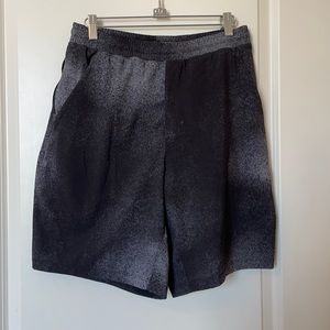 Lululemon, size M men’s shorts